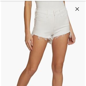 Good American Cut Off Denim Short in White024
